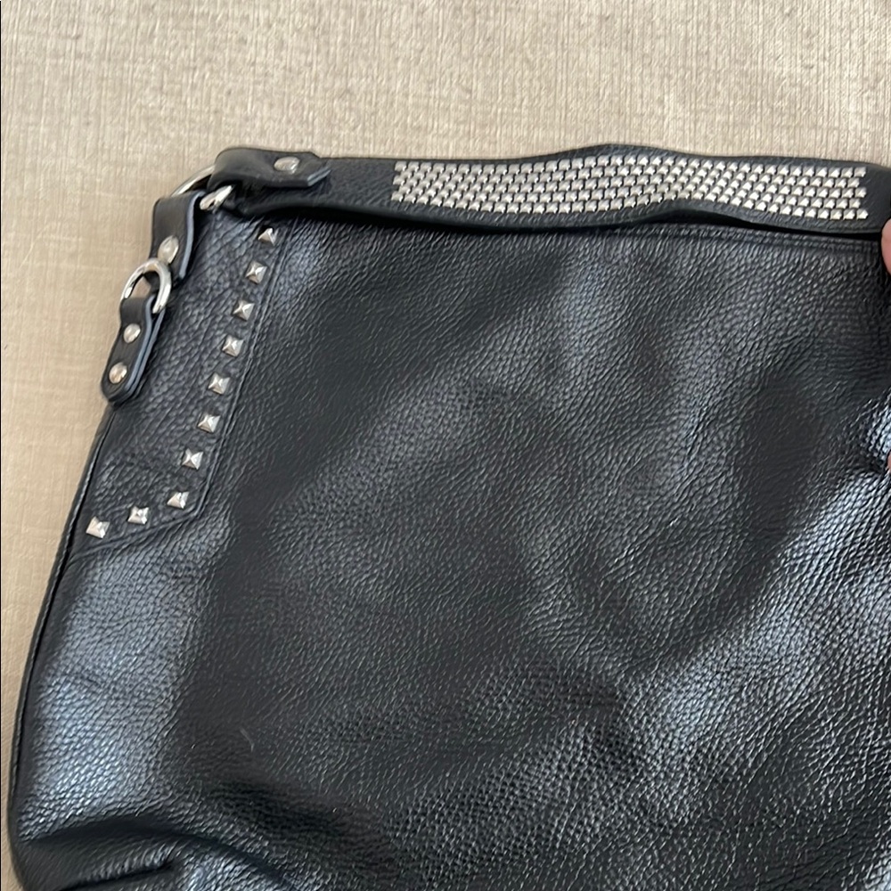 Chic Black pebble Leather Shoulder Bag with Studs NWOT made in Italy-07 - Picture 2 of 9